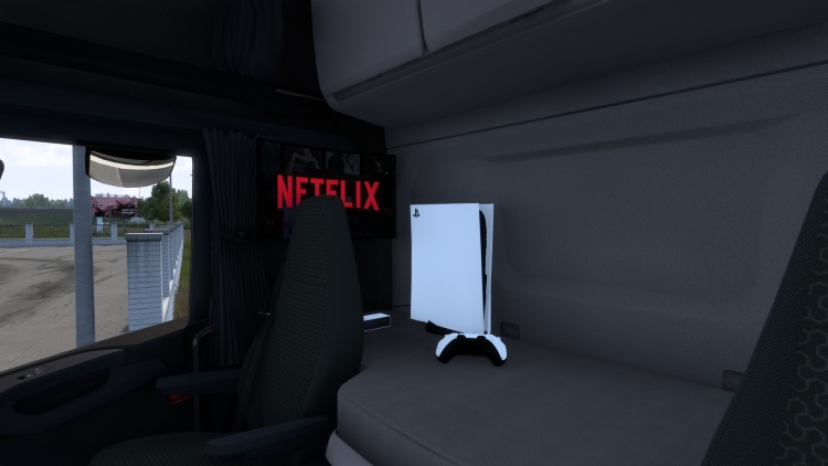 ETS2 - Işıklı Ekranlı PS 5 (1.60)